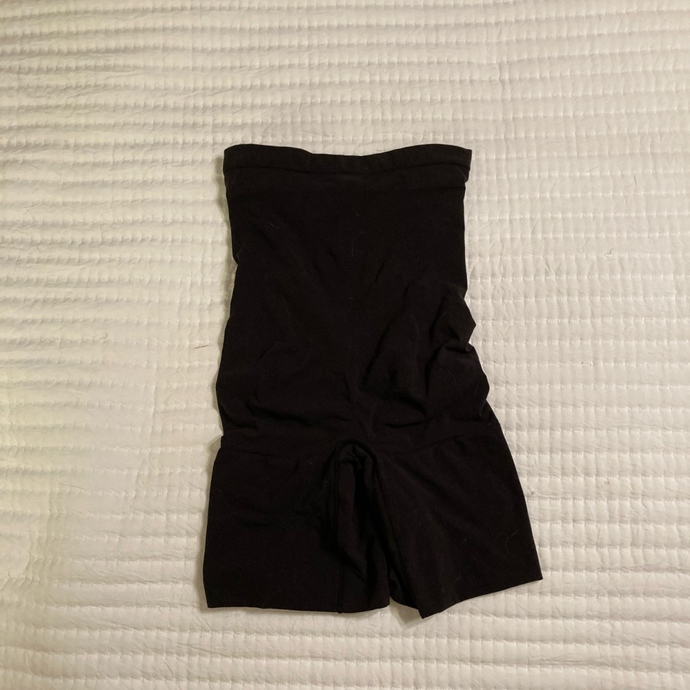 Spanx XL shapewear shorts